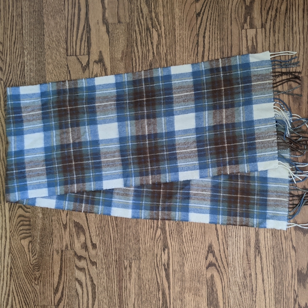 Scottish lambswool scarf, good for men and women